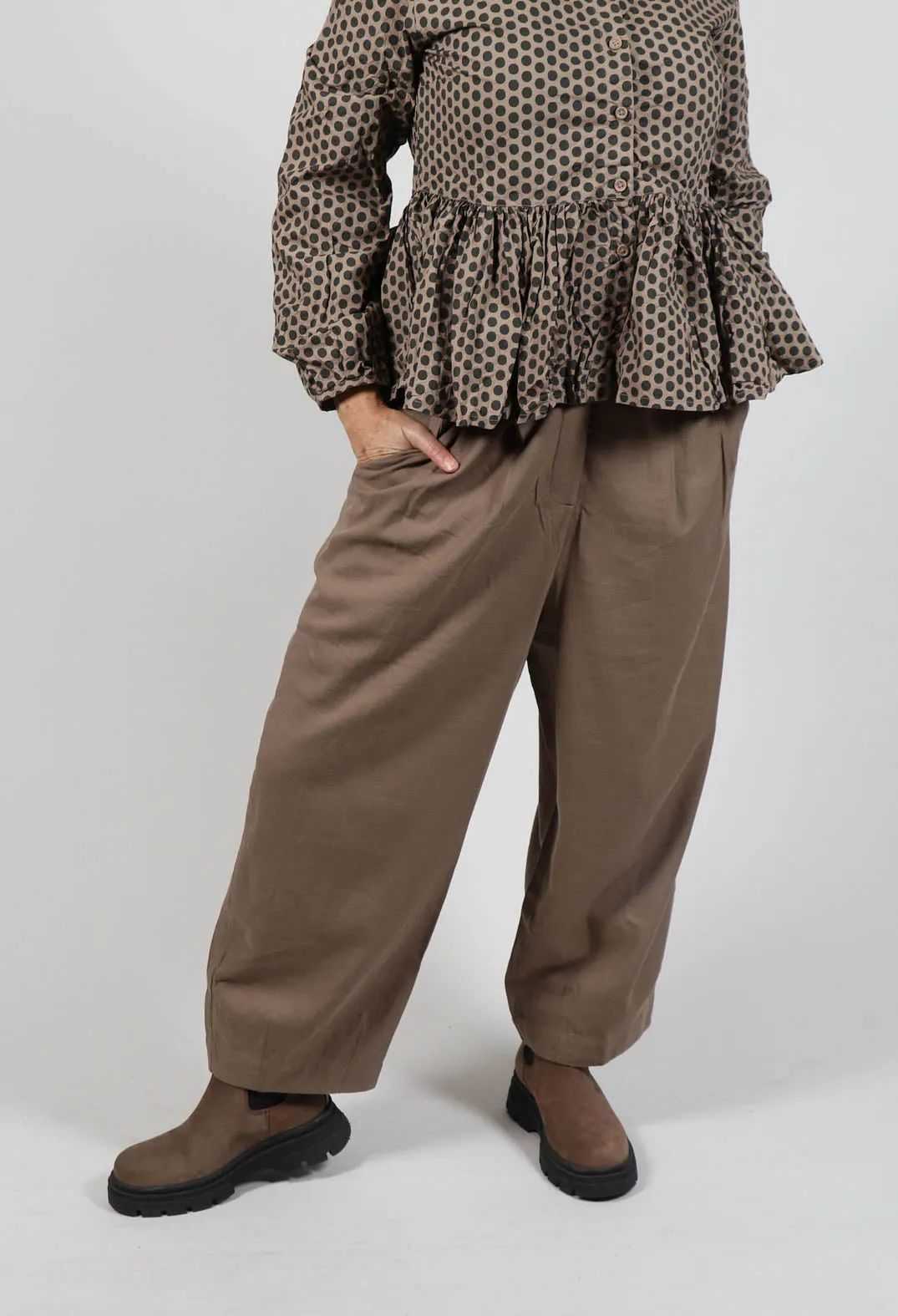 Botvi Twill Trousers in Walnut