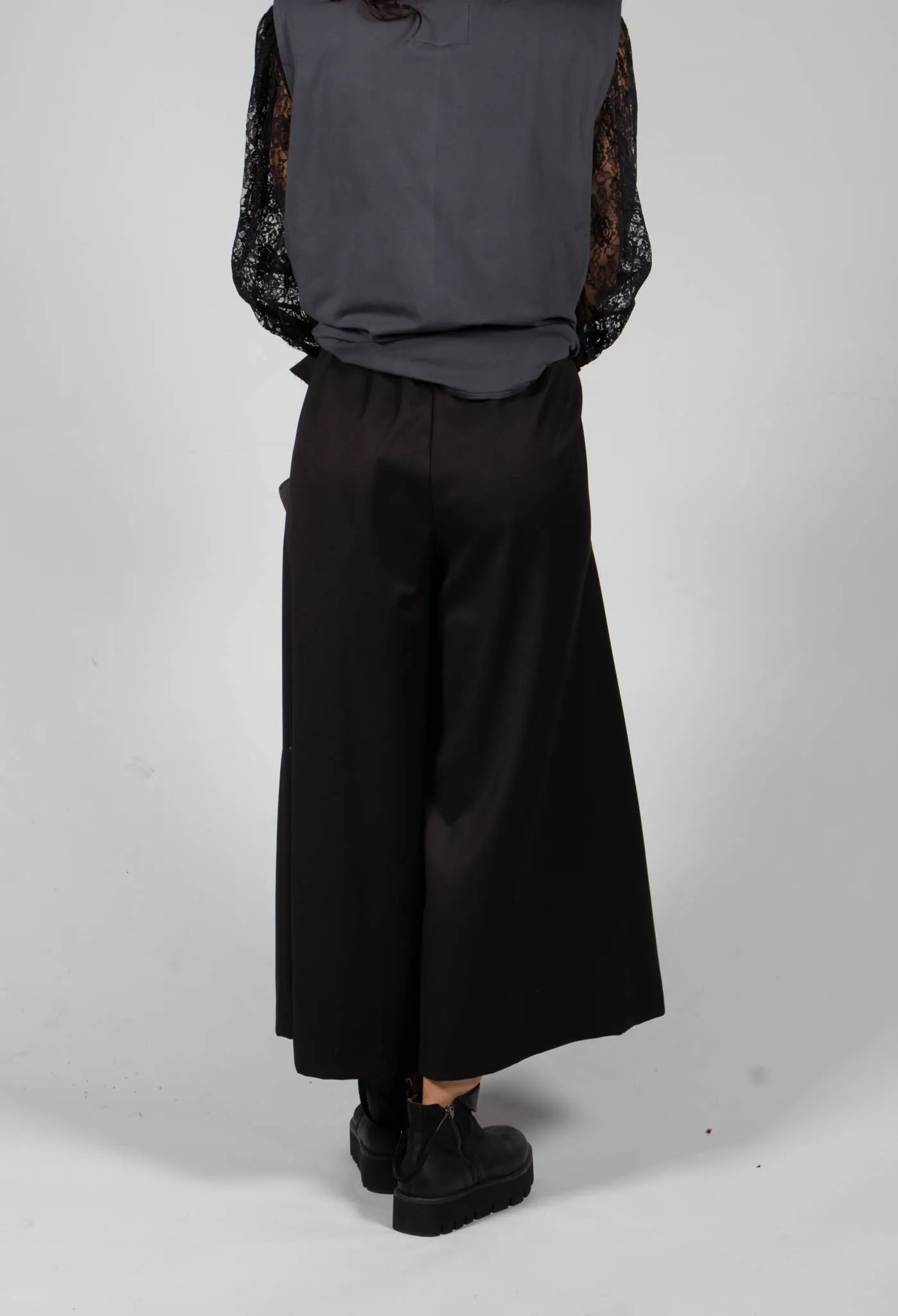 Cool Wool Trousers in Black