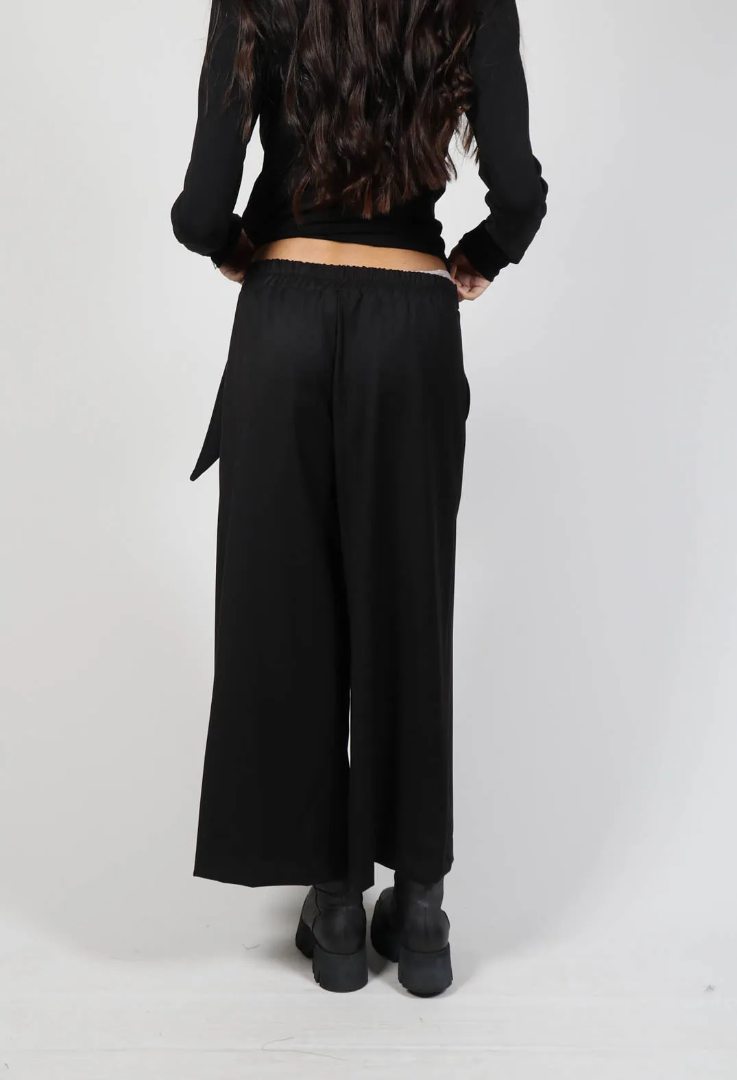 Cool Wool Trousers in Black