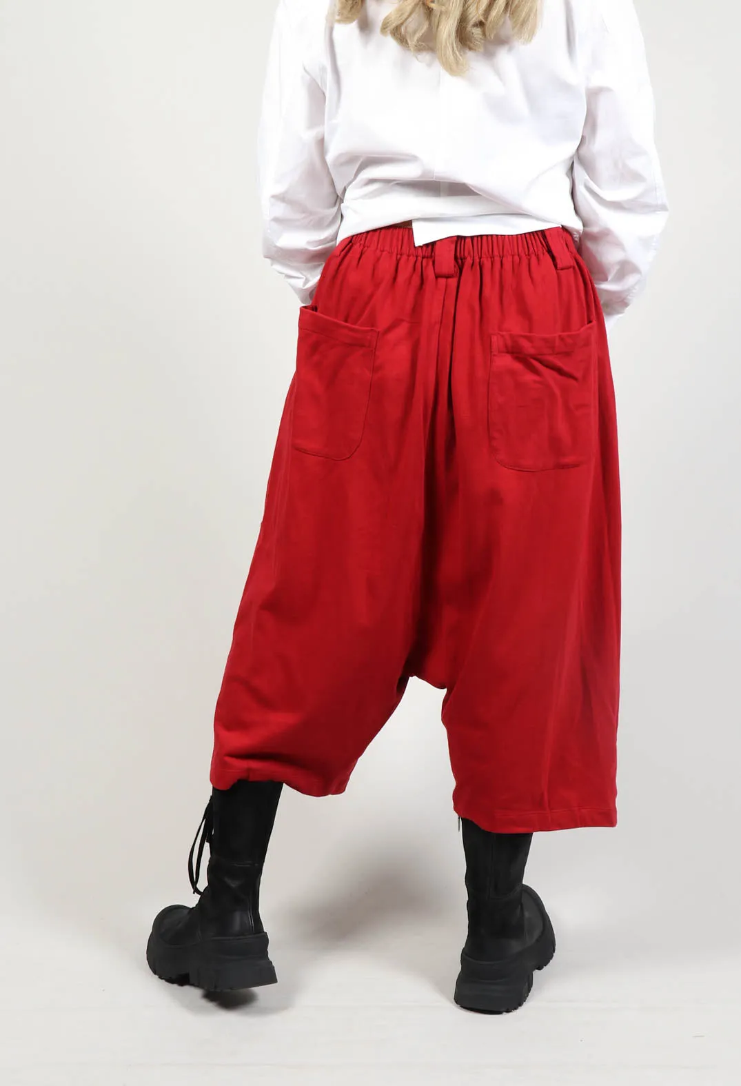 Cropped Jersey Trousers in Red