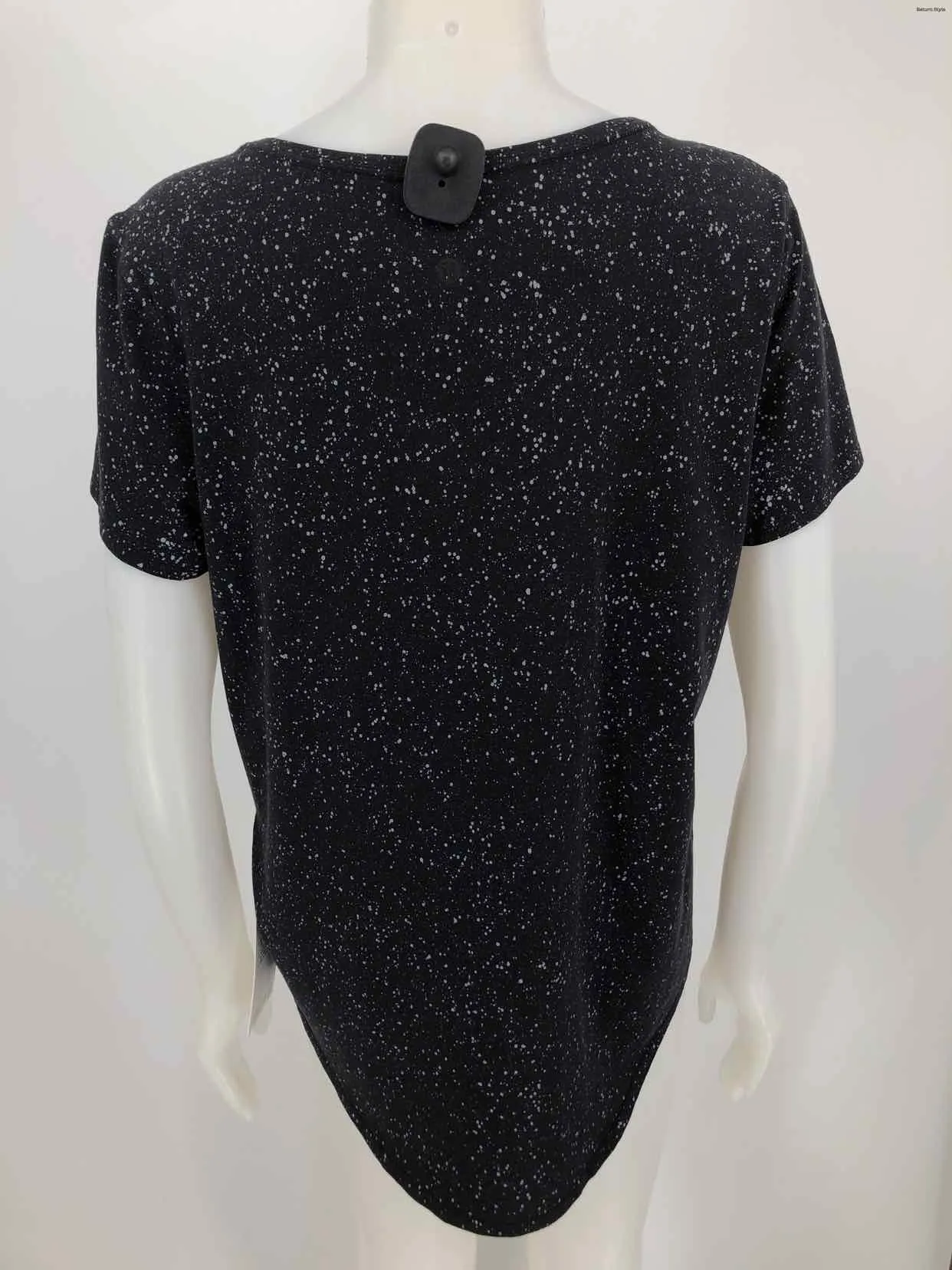 LULULEMON Black Gray Print Short Sleeves Size 12  (L) Activewear Top