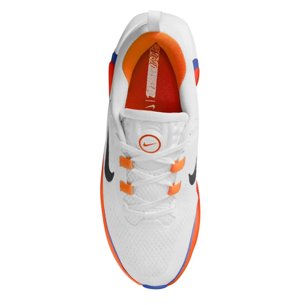 NIKE  BOYS BIG KID INFINITY FLOW SNEAKER