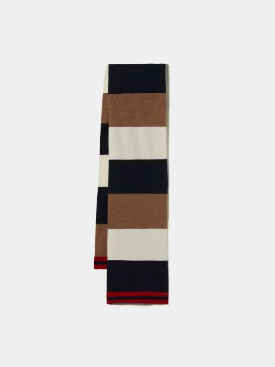 Tricolor wool scarf