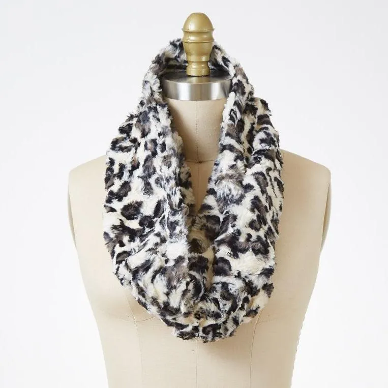 White Jaguar Luxury Faux Fur Infinity Scarf