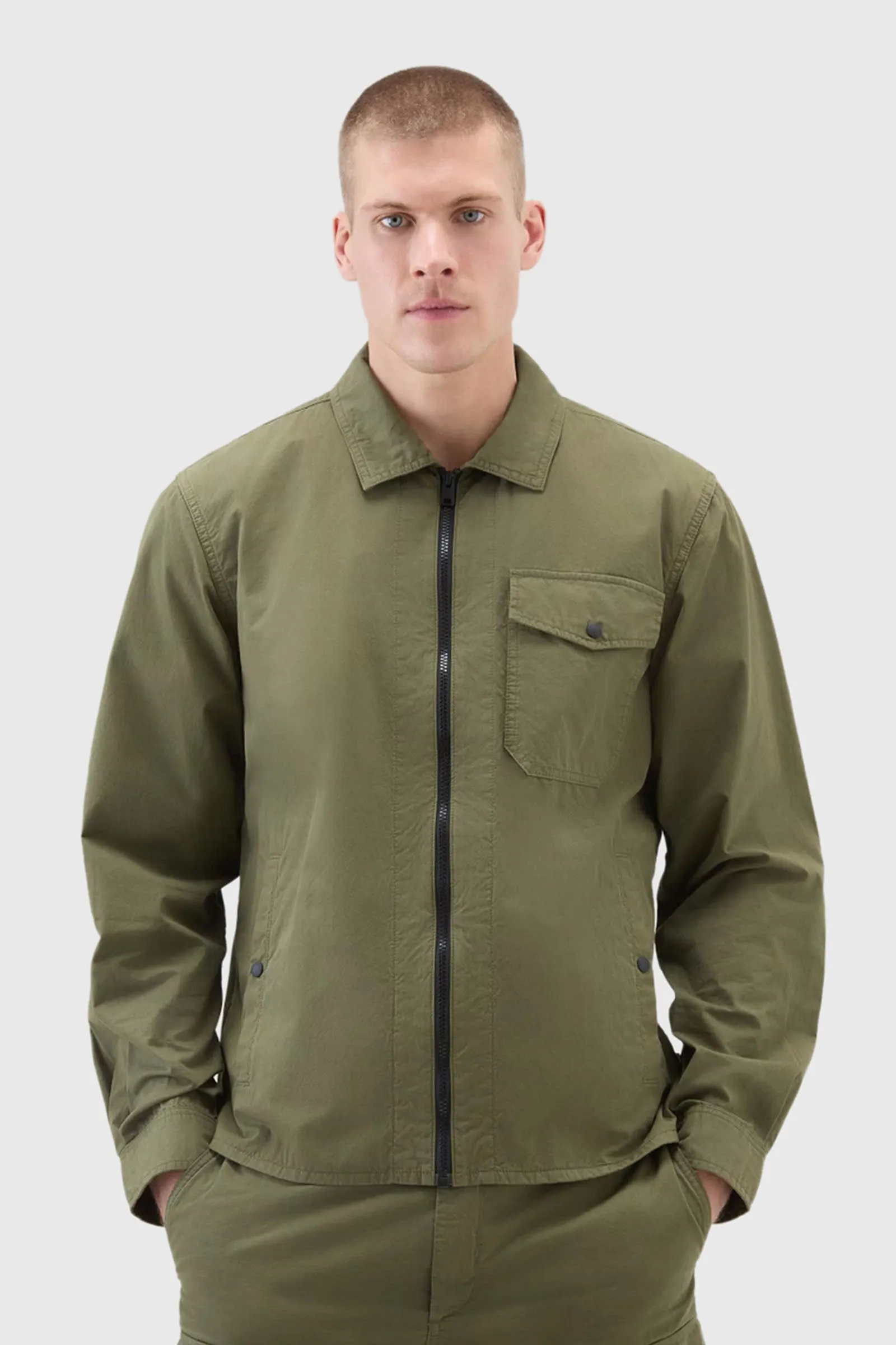 Woolrich Overshirt In Gabardina Verde Militare Uomo